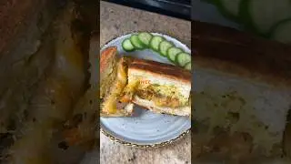 Kimchi Grilled Cheese on Garlic Bread: SO GOOD!