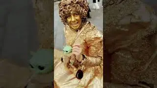 Purple sweet stick for Gold Lady #streetperformer #music #dance #remix #amapiano #funny #viral #fy