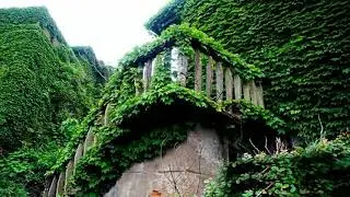 THE  ABANDONED  FISHING  VILLAGE  OF  HOUTOU WAN ISLAND SHONGSHING     CHINA