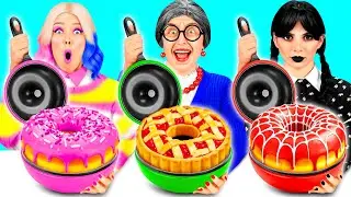 Кулінарний Челендж: Уенсдей Проти Бабусі | Божевільний Челендж