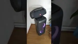 JBL BOOMBOX vs JBL PARTYBOX 300 100%