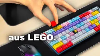 This gaming keyboard is made of LEGO.