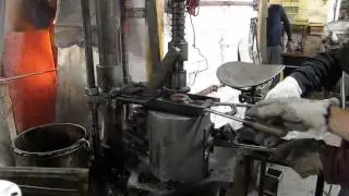 Semi-automatic glass blowing bottles