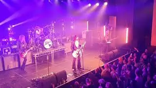 The Darkness  - one way ticket to hell live