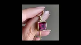 stylish stone pendant design for women#shorts#youtubeshorts #satisfying #gold #viralvideo
