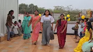 लहान होऊन जगण्यात वेगळाच आनंद असतो. सईच्या वाढदिवसादिवशी हे काय केलं आम्ही..