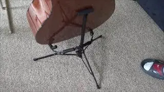 Fender Mini Acoustic Guitar Stand - Unboxing and Demo