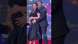 #ClaudiaMartin y #CarlosSaid juntos como esposos en su primera alfombra