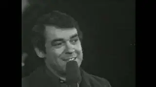 Presentación en vivo de Alberto Cortez | Dingolondango - Televisión Nacional