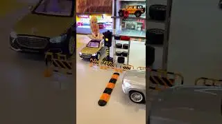 Speed Bump Race: SUV vs Sedan #automobile #car #rawmotors