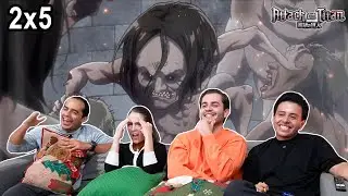 La Titan Es Peque&ntilde;a?! Convenc&iacute; a mis Amigos Haters de ver Attack on Titan 2x5 | Reacci&oacute;n/Discusi&oacute;n