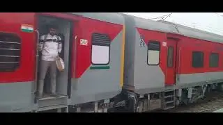 12333 Howrah- Prayagraj Rambag Vibhuti Express Arrived its Destination Prayagraj Rambag PF No- 01