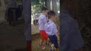 Rhanz Aljur @ thristan Kyle playing in the backyard,,,.