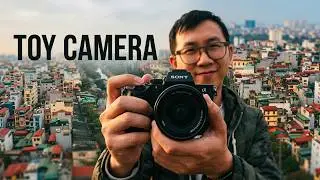 Chụp ảnh với chế độ Toy camera tr&ecirc;n m&aacute;y ảnh & qu&agrave; tặng nhỏ mừng k&ecirc;nh đạt 1000 subscribers.