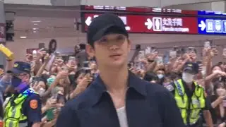 一刀未剪#金秀賢#來自星星的你#淚的女王白賢祐#金秀賢##김수현金秀炫」#都教授抵達桃園機場