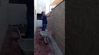 Pedreiro falando que reboca 100 metros em murro ! voc&ecirc; acredita ??