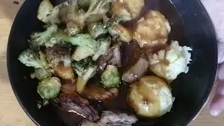 Cooking Sunday Beef Brisket dinner in an Halogen Oven
