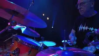 The Blue Crew - Crossroads Cover LIVE @ Blue Frog Studios