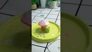 Making clay frog trinket dish 🐸🍄 #airdryclay #clayart #claydishmaking #claydish #painting #claydiy