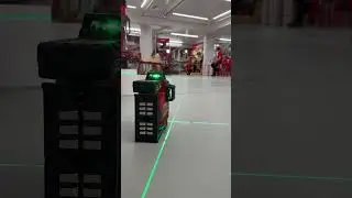 Auto aligning 360 degree 3 plane laser.