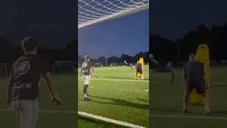Goalkeeper Overhead Kick! #goalkeeper #goalkeepertraining #football #overheadkick