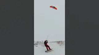 Snowkiting snowsurfing