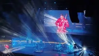 Living On A Prayer. Hauser. Live Madrid 2025