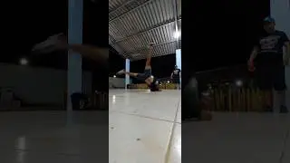 treino oldschool  em cosa com amigos #amigos#dance#bboys#bboying#acrobatics#portovelhorondonia