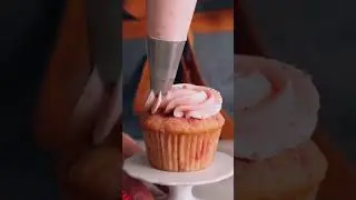 Strawberry Cupcakes!