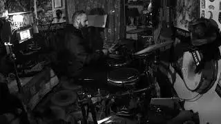 improvisation on ''funky but smooth'' track by andre forbes.