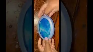 Demold Resin Soap Dish with 2 blues with blue glitter.   #resinbusiness #resinart