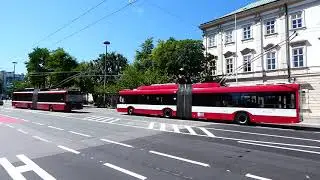 Salzburg: Mirabellplatz. Trolleybuses nr. 343, 303