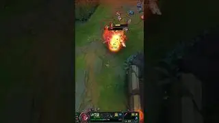 LUCK OR SKILL? #leagueoflegends #lol #riven #outplay #ytshorts