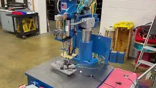 Hypneumat Deep Hole Drilling (Peck Drilling) with Hydra-Brake