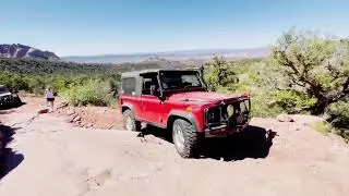Crushing my 1994 NAS D90 at the Land Rover National Rally 2018.