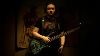 Nine Inch Nails: Closer - Live bass cover by Matias Ahonen
