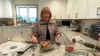 Brain healthy meal: Kale salad and salmon with blueberry vinaigrette | Charlyn Ware, SIU Medicine