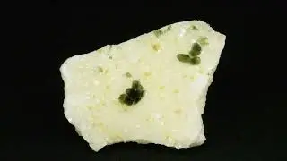 Fluor-uvite - uvite tourmaline and svanbergite on magnesite - Brumado, Bahia, Brazil - 103172