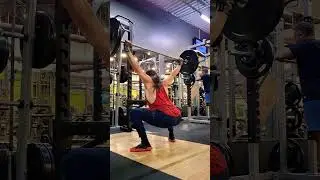 working on my snatches #snach #weightlifting #olympicweightlifting #gym #fitness #workout fitness