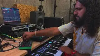 stu jam 002: live looping in Ableton, Roland s-1, and Tr8s