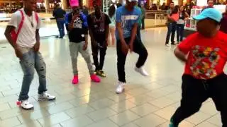 Famous Dex - Drip From My Walk
