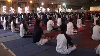 #InternationalYogaDay Personnel and families of the Southern Naval Command doing yoga