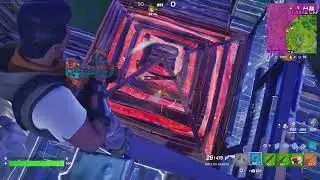 aprendiendo a jugar @FortniteES @EpicGamesStore @Twich_Clips. @YouTube