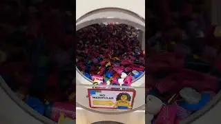 В Чили в магазине Lego можно собрать своих человечков  #путешествие
