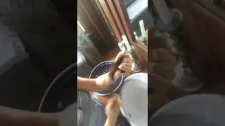 Стиральный порошок и помада для исторических волос