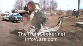 Bobcat Skid Loader Freestyle ~ Stunt Fail ~ Rollover And Landed On Wheels ~ Crazy Operator
