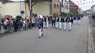 Schützenfest in Grevenbroich Kapellen - Umzug am 2.6.2024