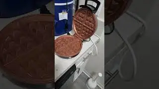 Amazon com  Customer reviews  Hamilton Beach Belgian Waffle Maker with PFAS Free Non Stick Ceramic C