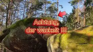 Achtung der Wackelt, der Wackelstein von Solla im Bayerischen Wald.