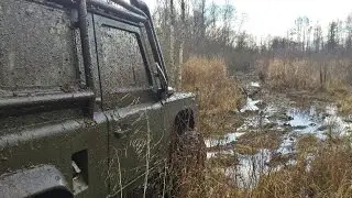 Free4x4Style's Land Rover Defender 90 create trophy challenge route through swampy terrain.